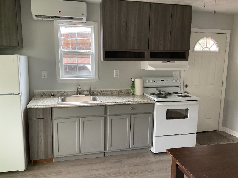 Building Photo - 13325 Elaine Rd