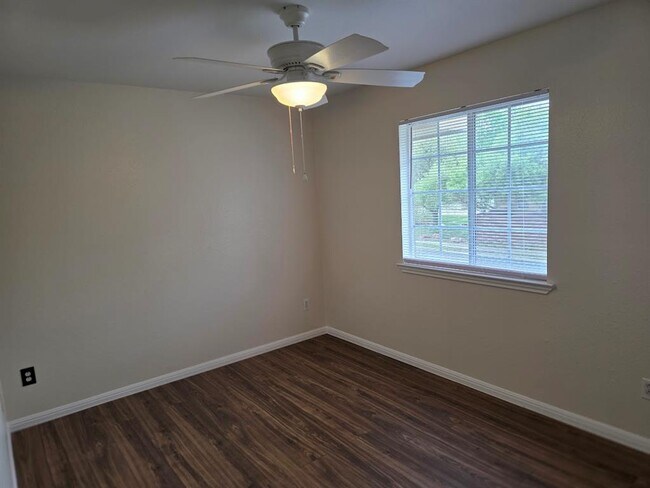 Building Photo - 3308 Elija St