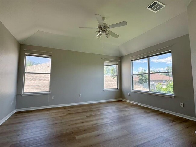Building Photo - 208 Desert Highlands Trail