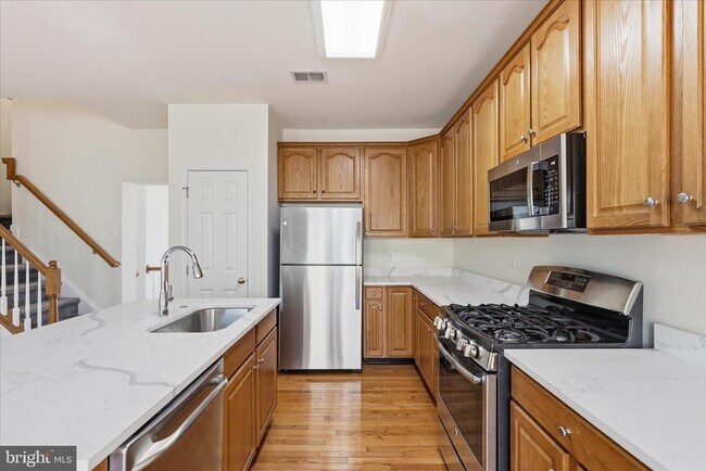 Building Photo - 25828 Kirkwood Square