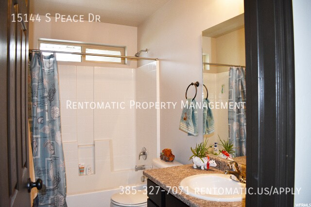 Building Photo - 15144 Peace Dr