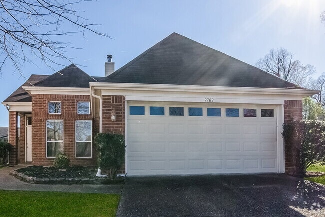 Building Photo - 9703 Java Cove