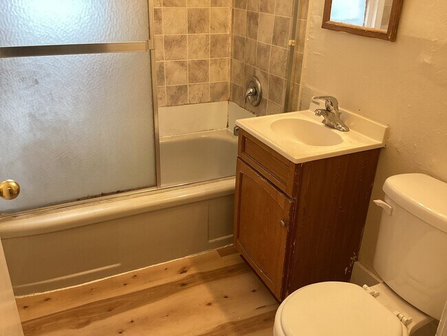 Building Photo - 5260-62 N 28th St