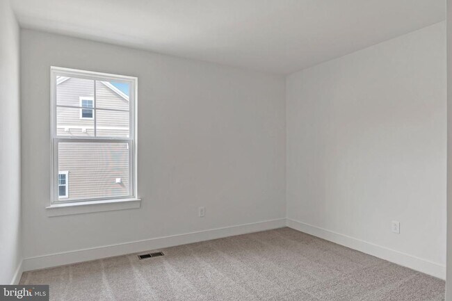 Building Photo - 1648 Sandpiper Bay Lp