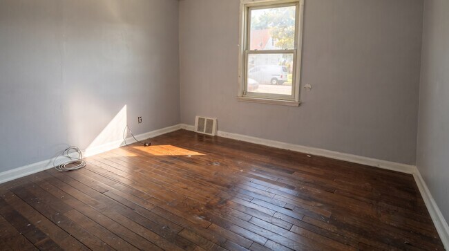 Building Photo - 20200 Monte Vista St