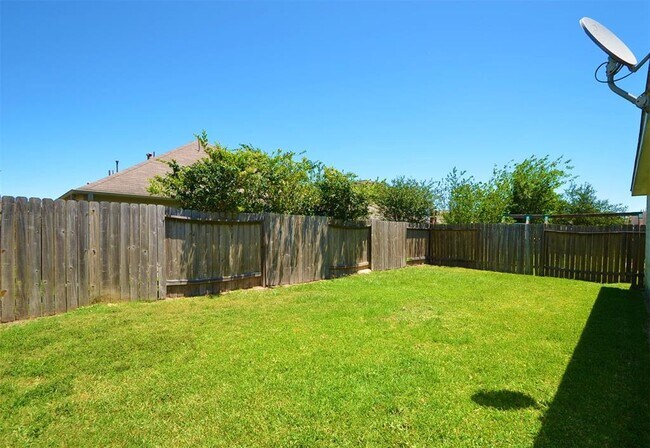 Building Photo - 2307 Stiller Ridge Way