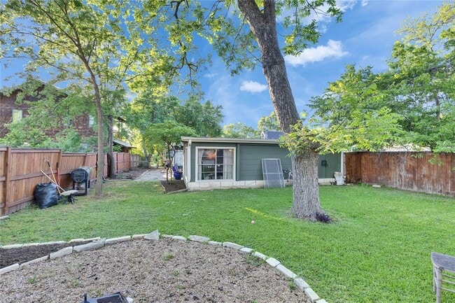Building Photo - 4607 Evans Ave