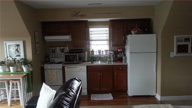 Building Photo - 9418 Glenashley Dr