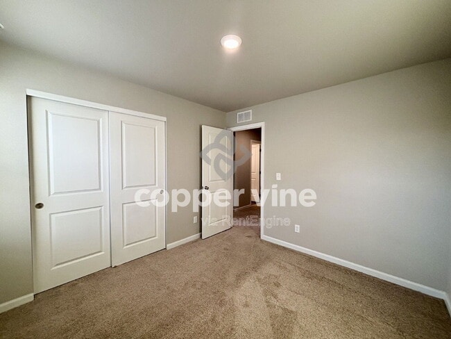 Building Photo - 7415 Dolores Ave