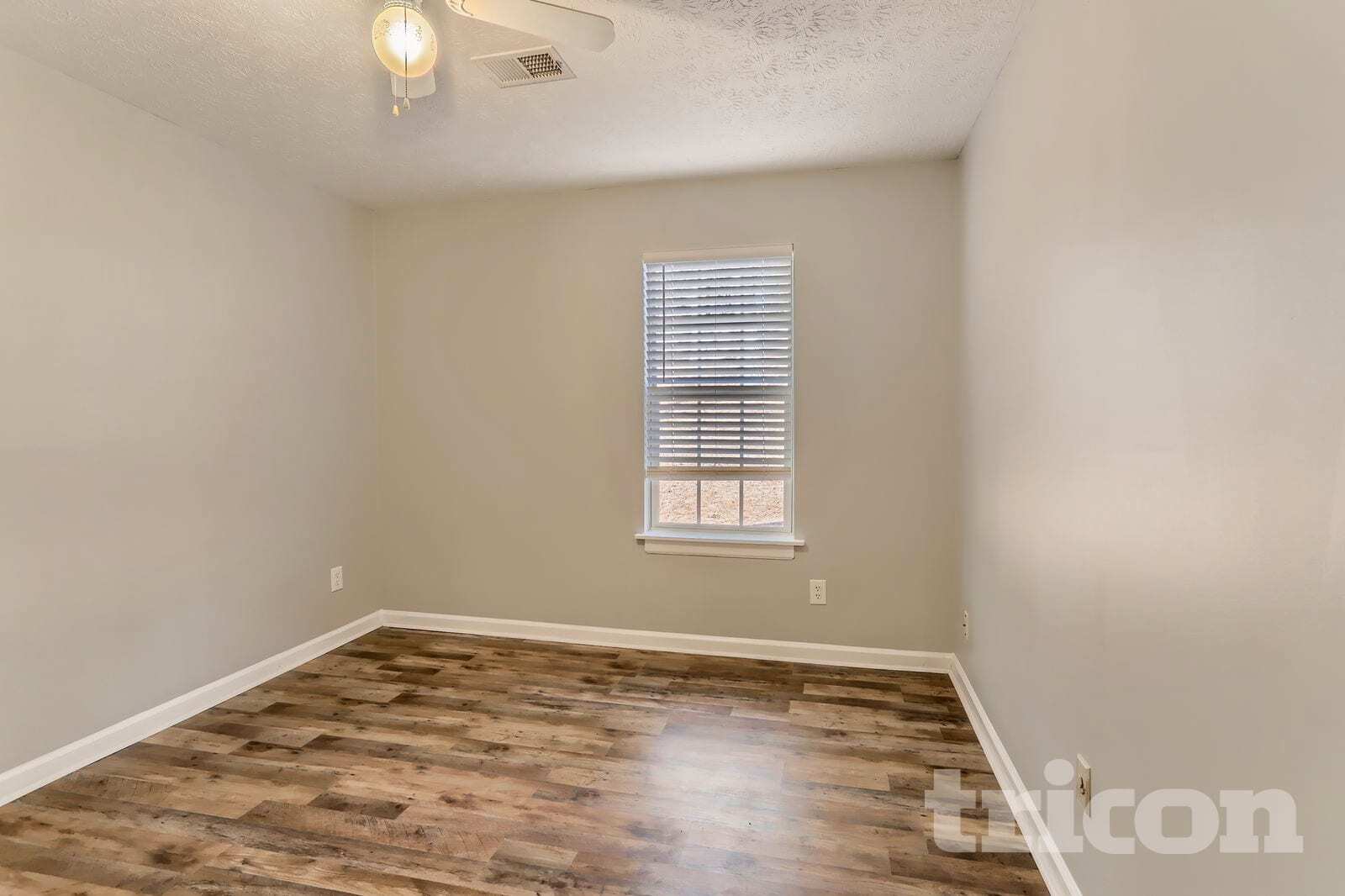 Building Photo - 270 Hayward Ln