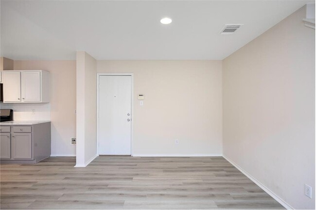 Building Photo - 4119 Carmel Ridge Way