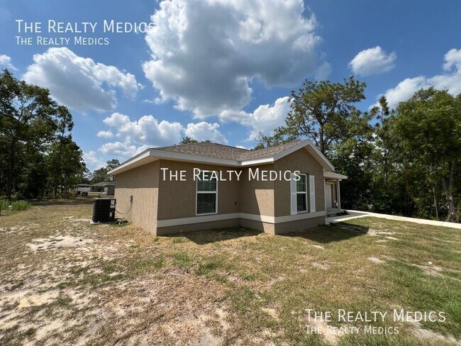 Building Photo - 22 Locust Loop Dr