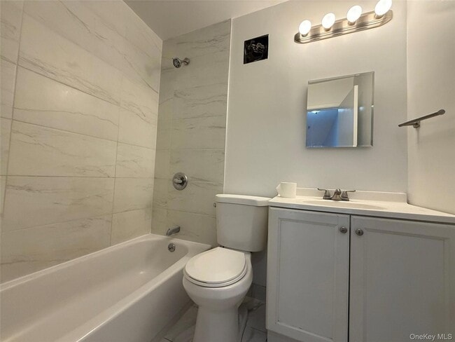 Building Photo - 124-15 25th Rd