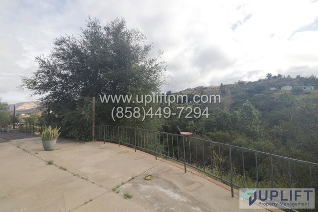 Building Photo - 766 S Grade Rd