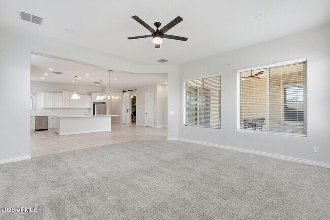 Building Photo - 10631 E Thatcher Ave