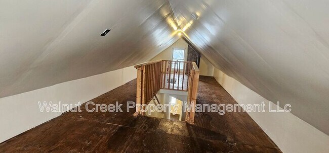 Building Photo - 1201 E 172nd St