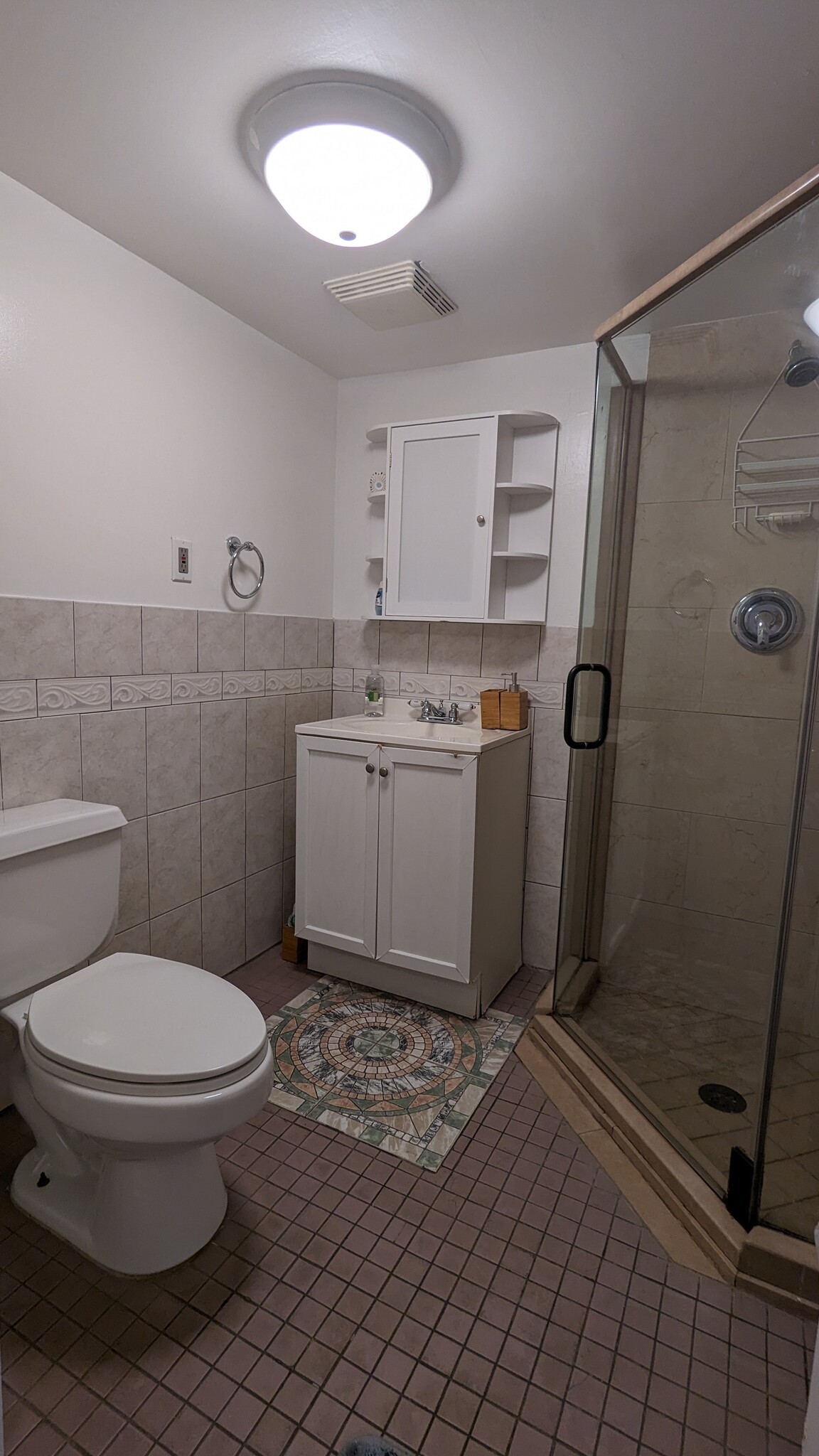 Building Photo - 273 E 34th St