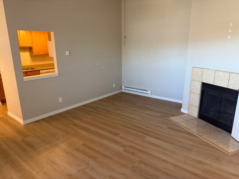 Building Photo - 7132 S Bryant St