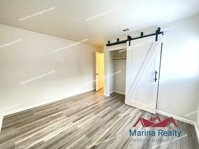 Building Photo - Available August 1st   Waterview Large Bal...