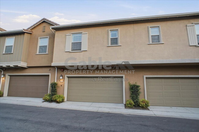 Building Photo - 22728 Harmony Dr