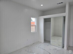 Building Photo - Brand New 3 Bed / 2 Bath ADU in a Safe & Q...