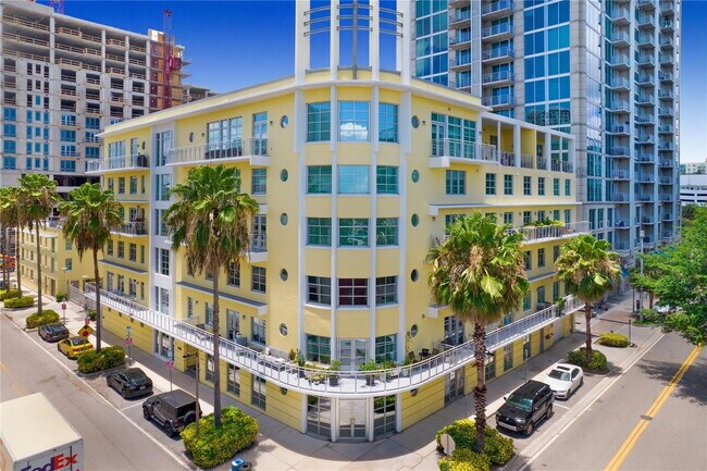 Primary Photo - "Chic Urban Living: Spacious 2-Bed, 2-Bath...
