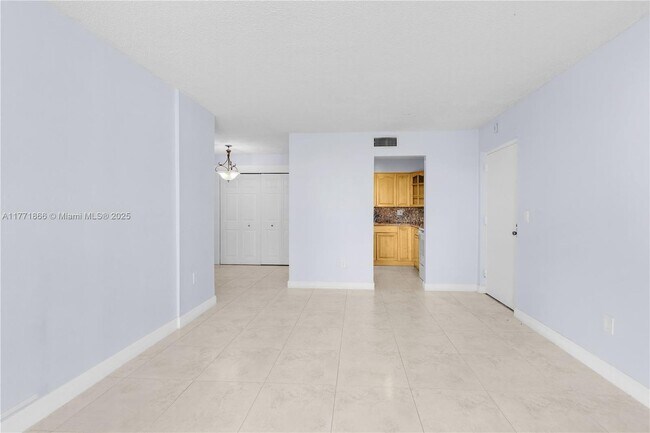 Building Photo - 8303 SW 142nd Ave