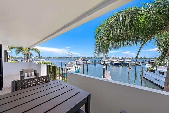 Building Photo - 1208 Marine Way