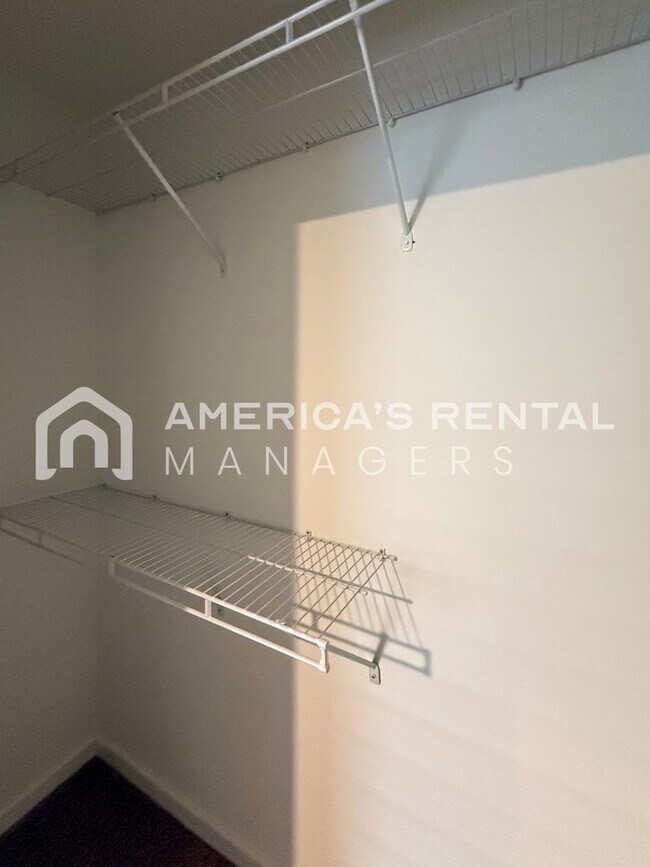 Building Photo - 651 Antler Wy