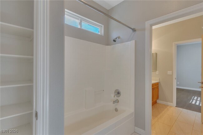 Building Photo - 63 Cascade Lake St