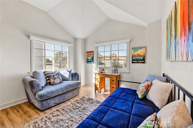 Building Photo - 24432 Alta Vista Dr