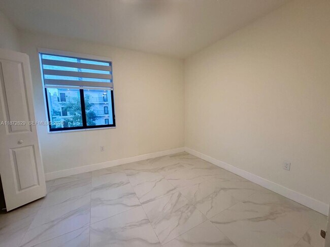 Building Photo - 8118 NW 42nd St