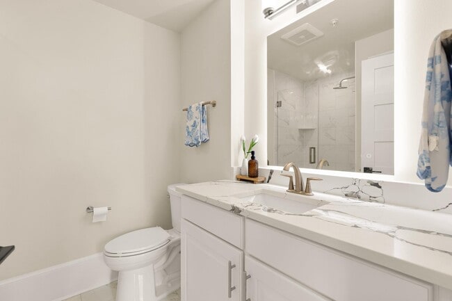 Building Photo - 1305 30th St NW