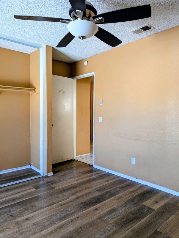 Building Photo - 2524 W Plaza Serena Dr