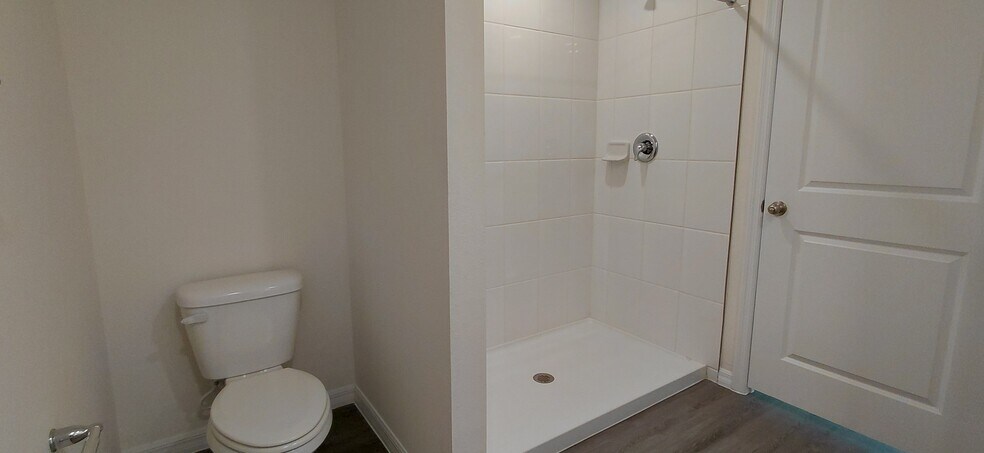 Building Photo - 36171 Sunflower Hill Dr