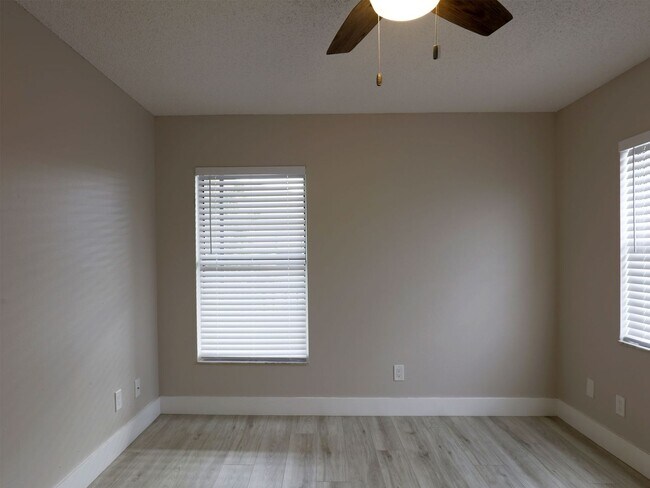 Building Photo - Mystic Gardens 5311-1113