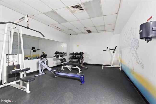 Building Photo - 301 N Beauregard St