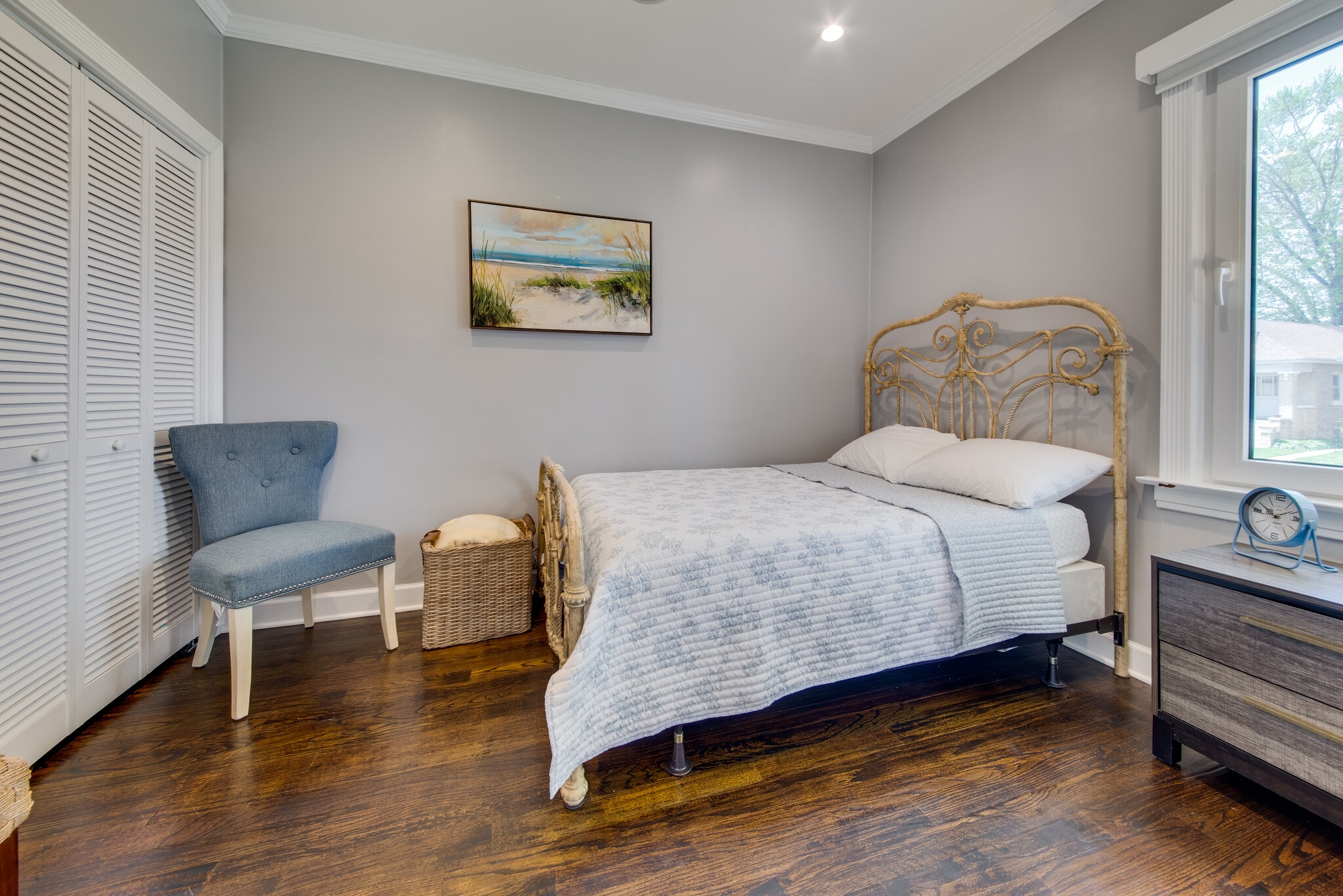 1st floor bedroom - 3717 Highland Ave