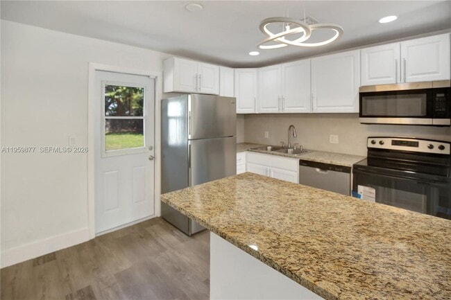 Building Photo - 2311 Fletcher St