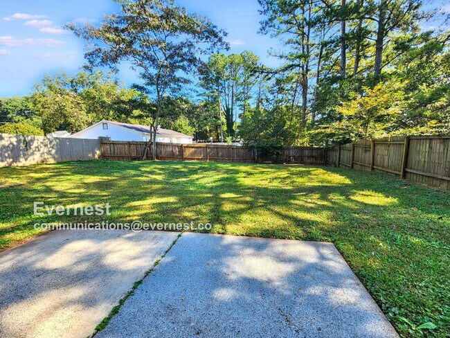 Building Photo - 1321 Gladiator Dr