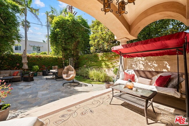 Building Photo - 2023 Parnell Ave