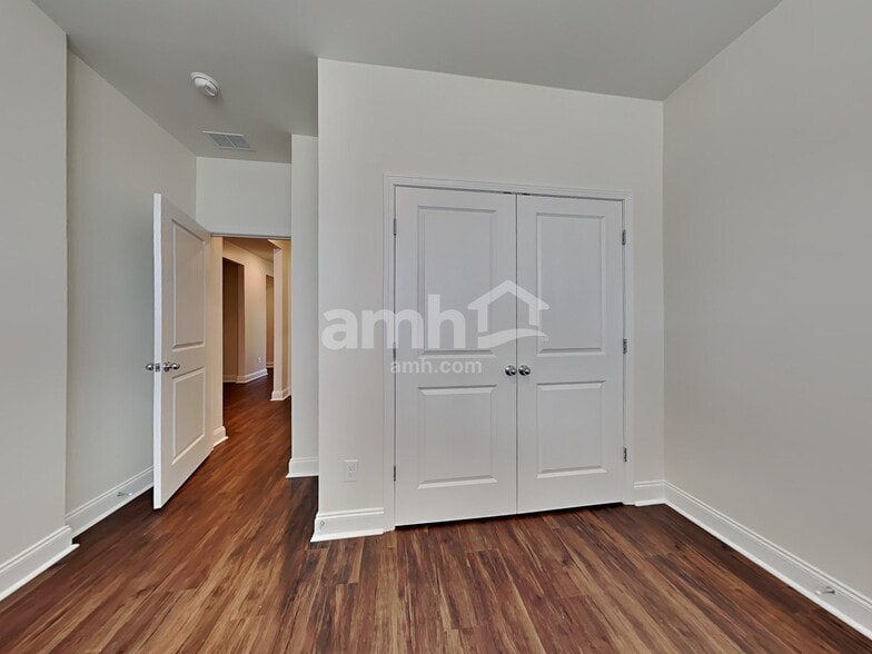 Building Photo - 534 Plumeria Ln