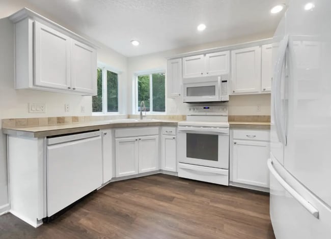 Building Photo - 21730 NE Palisade Pl