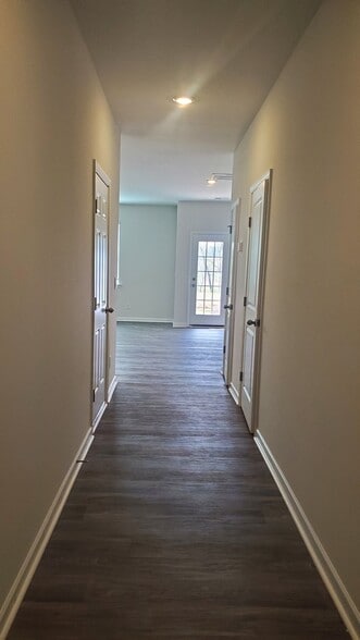 Building Photo - 1118 Broholmer Ln