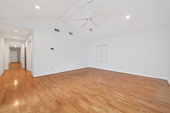 Building Photo - 5643 Piping Rock Ln