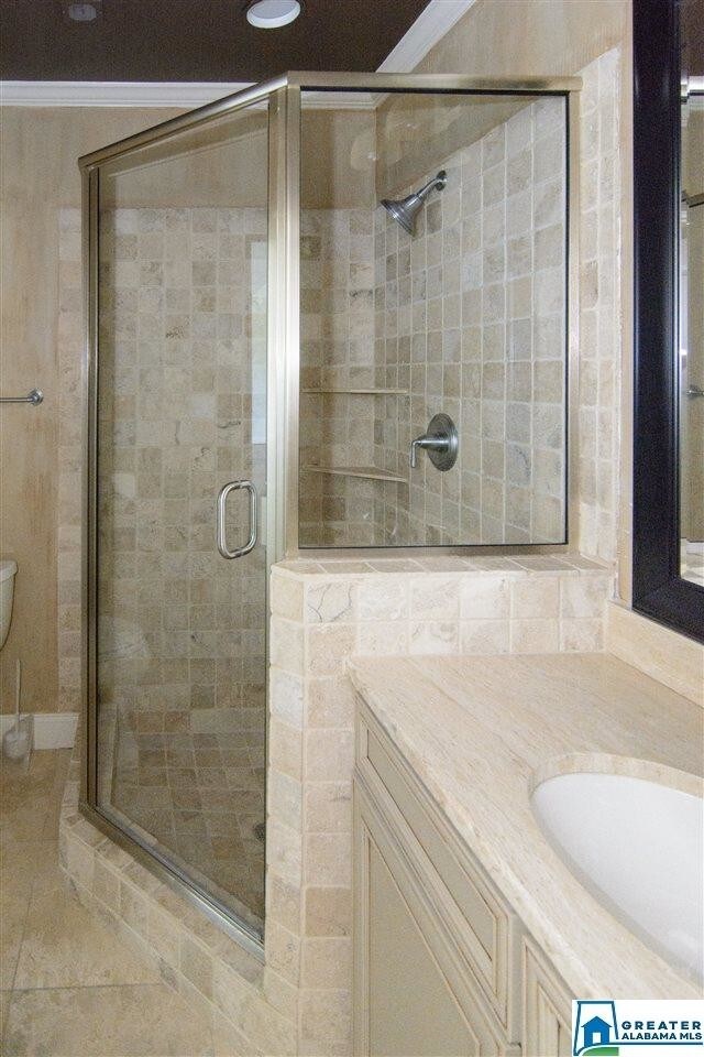 Building Photo - 2600 Highland Ave