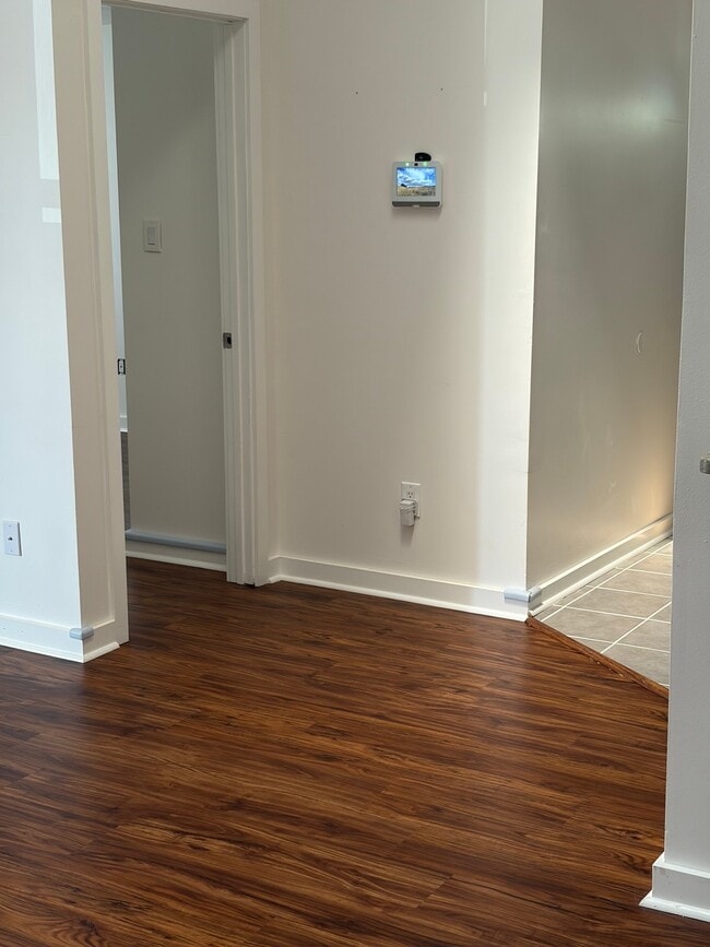Building Photo - 2128 Retreat Ct