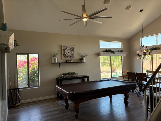 Building Photo - 13717 N 80th Ave