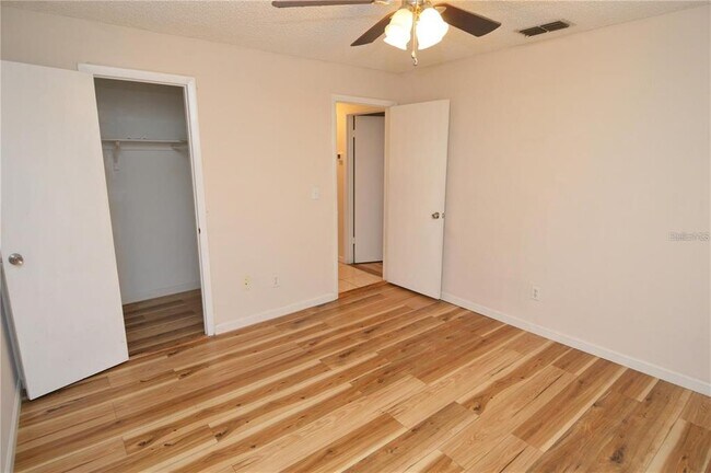 Building Photo - 2904 Lichen Ln