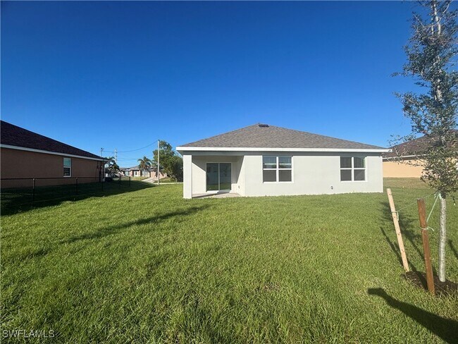 Building Photo - 1523 SW 19th Pl